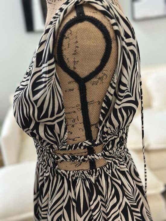 Indulge in Style Black and White Leaf Print Smocked Maxi Dress - Picture 6 of 7